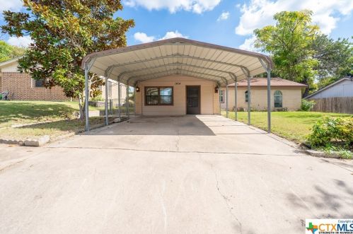 1804 Miles St, Copperas Cove TX  76522-4139 exterior