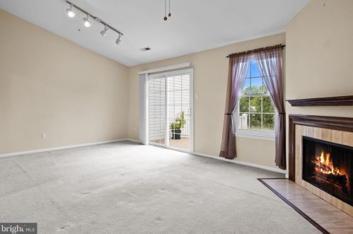 93 Portsmouth Ct, Southampton PA 18966-2620 exterior