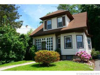572 Nichols Ave, Stratford, CT 06614-3925