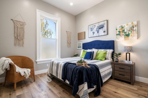 1433 Adeline St, Oakland CA  94607-2800 exterior