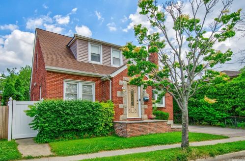 360 Central Ave, Bethpage, NY 11714-3913