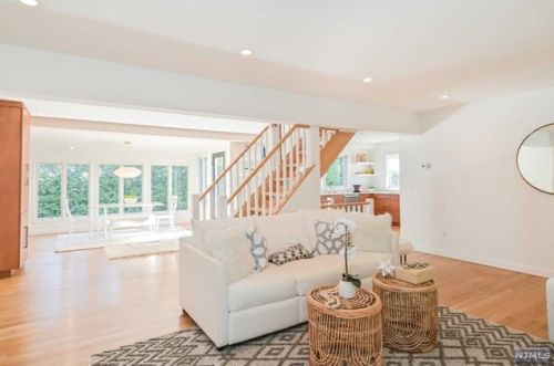 159 Forest Rd, Ridgewood NJ  07452-1914 exterior