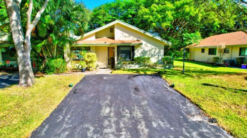 3725 Arelia Dr, Delray Beach, FL 33445-5744