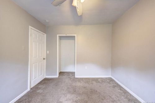 75 Sackett Lake Rd, Monticello NY  12701-4514 exterior