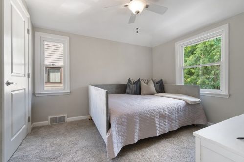 1542 Hawthorne St, Pittsburgh PA  15201-2046 exterior