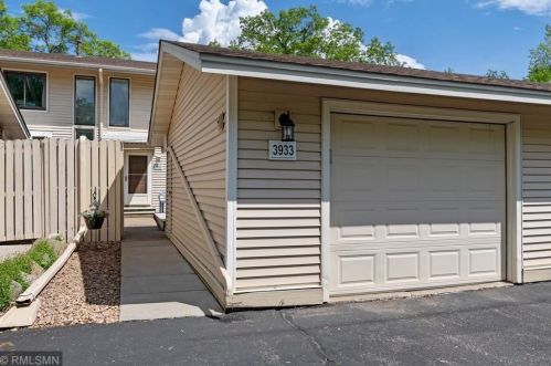 3933 Granada Ave, Saint Paul, MN 55128-3043