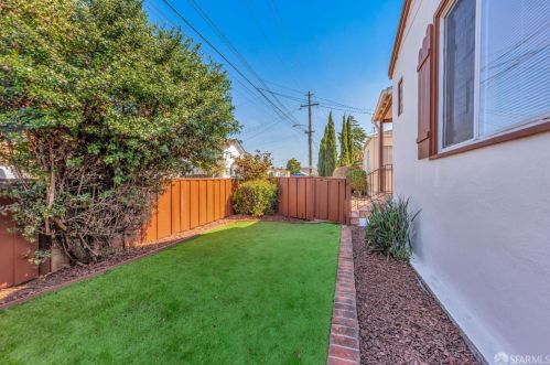 1244 106th Ave, Oakland CA  94603-3814 exterior