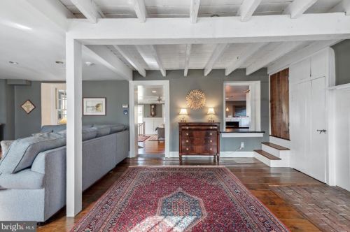 737 Hoover Rd, Blue Bell PA  19422-2015 exterior