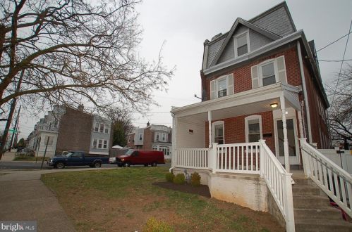 2703 Tatnall St, Wilmington, DE 19802-3527