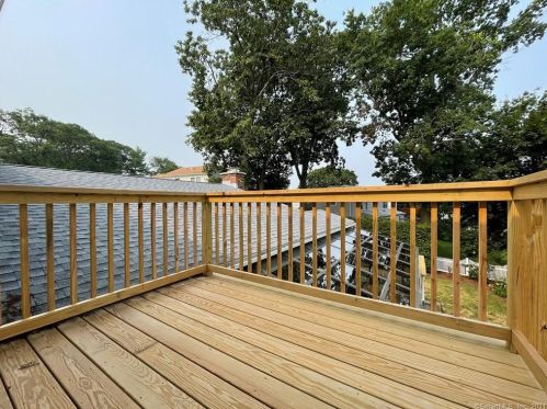 45 Kirkside Ave, Milford CT  06460-5919 exterior