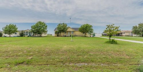 9049 Magnolia Blossom Trl, Fort Worth TX  76131-4131 exterior