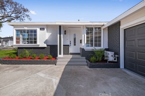 10468 Devillo Dr, Whittier, CA 90604-1637