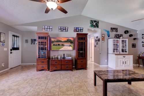 24320 Strawberry Ave, Mount Plymouth FL  32776-9564 exterior