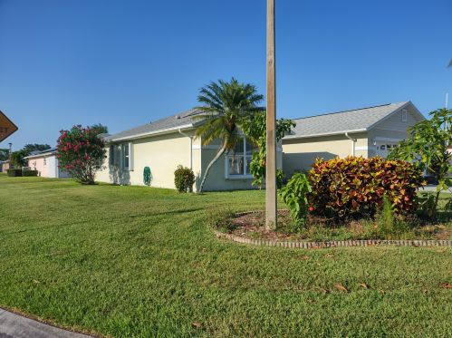 636 Ponytail Ln, Fort Pierce, FL 34982-3984
