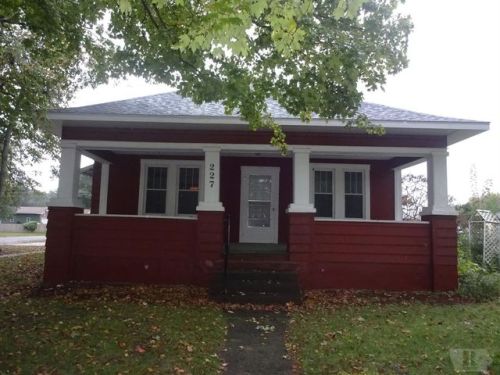 227 4th St, Toolesboro, IA 52653-1436