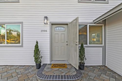 1996 Sierra Rd, San Jose, CA 95131-2761