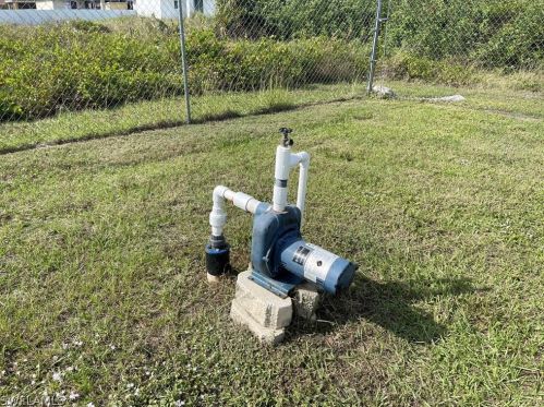 4102 30 St, Lehigh Acres FL 33976-3827 exterior