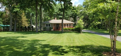 9904 117th Ave, Cedar Lake, IN 46303-9099