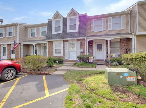 32 Hunters Ct, Amelia, OH 45102-2126