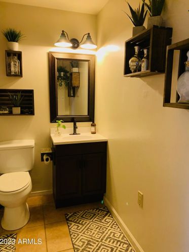 6729 16th St, Phoenix AZ  85016-1052 exterior