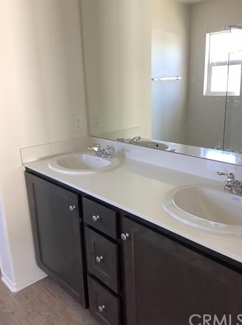 670 Bowen Rd, Perris CA  92570-3400 exterior