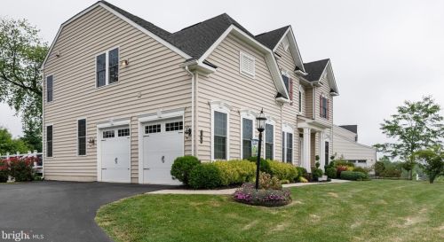 140 Pierce Ln, Kennett Sq, PA 19348-1579