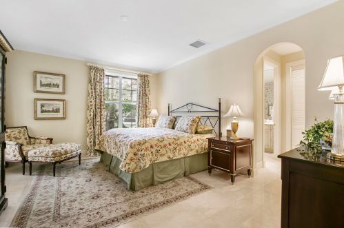 15563 Estancia Ln, West Palm Beach FL  33414-7439 exterior