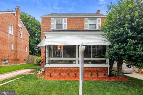 3917 17th Pl, Washington, DC 20018-2315