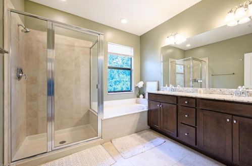 7887 Bristol Cir, Naples FL  34120 exterior