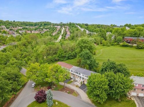 109 Hunting Creek Rd, Canonsburg, PA 15317-2321