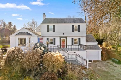 7 Patton Dr, Pittsburgh, PA 15241-1358