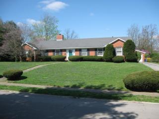 2067 Georgian Way, Lexington, KY 40504-3052