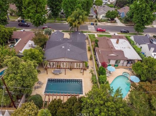 6635 Matilija Ave, Van Nuys, CA 91405-4816