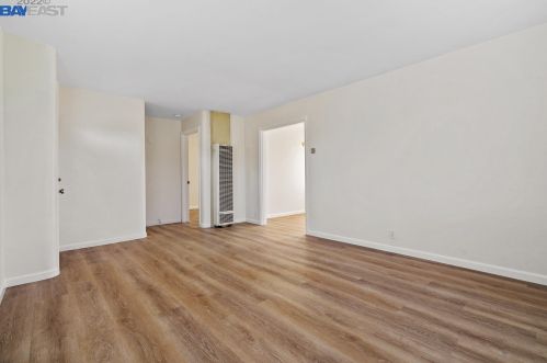 3401 Dakota St, Oakland CA 94602-3801 exterior