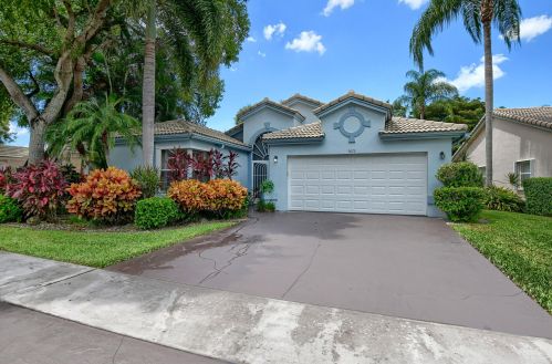9679 Harbour Lake Cir, Boynton Beach, FL 33437-3812