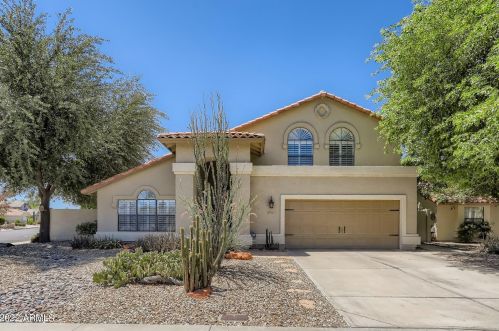 6901 Topeka Dr, Glendale, AZ 85308-5781