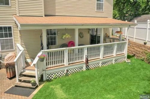 1 James Ct, Englewood, NJ 07631-2435