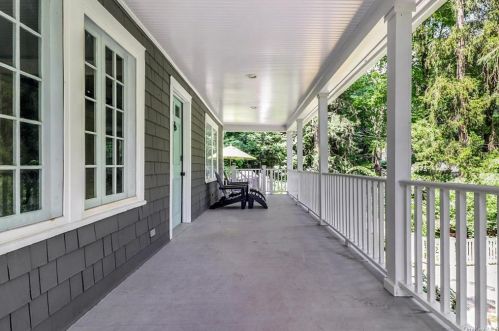 252 Quaker Rd, Chappaqua, NY 10514-2625