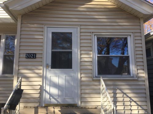 2021 71st St, Milwaukee, WI 53213-1823