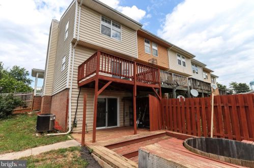 14 Mallard Ct, Charles Town WV  25414-5803 exterior