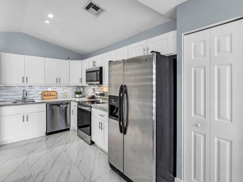 16355 23 St, Hollywood FL  33027-4406 exterior