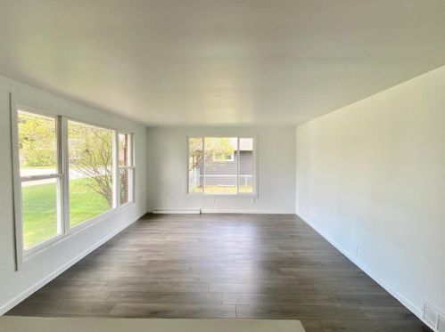 645 Morris Ave, Green Bay, WI 54304-4557