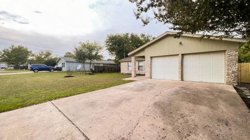 1403 Long Branch Dr, Georgetown TX  78626-8624 exterior