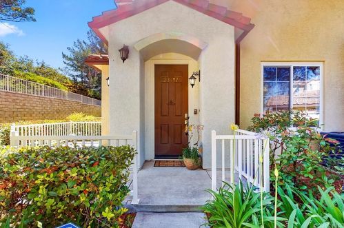 23491 Abbey Glen Pl, Santa Clarita, CA 91354-1112