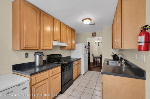 1724 Princeton Ave, Lakewood NJ  08701-2879 exterior