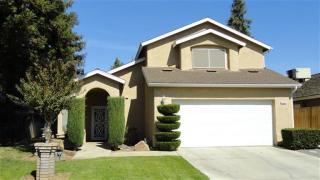 3592 Dovewood Ave, Fresno, CA 93711-1581