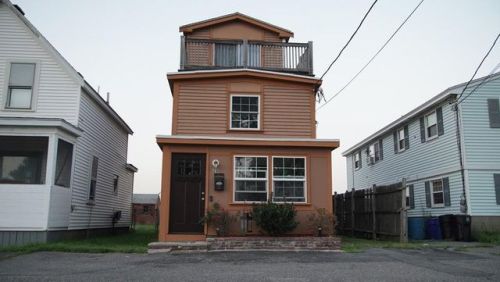 20 Milton St, Saugus, MA 01906-1748