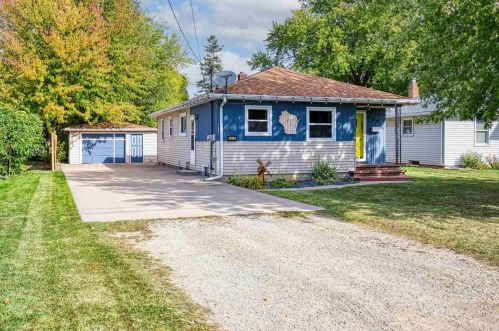 824 Sheboygan St, Menasha, WI 54952-2838