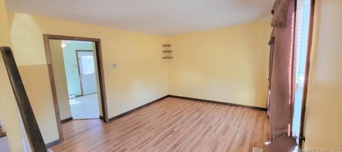 13 Roosevelt Ave, Terryville, CT 06786-6322