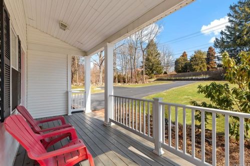 3085 Gomer St, Yorktown Hgts, NY 10598-2723
